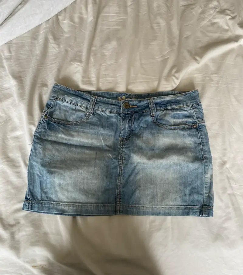 Falda de mezclilla azul claro MOD para mujer - 1