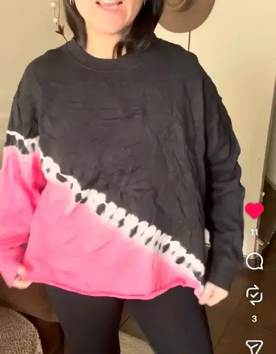 Polerón tie-dye negro y rosado DKNY Sport - miniatura 1