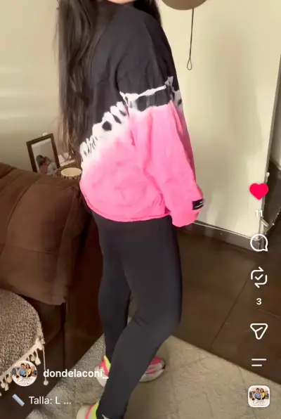 Polerón tie-dye negro y rosado DKNY Sport - miniatura 2