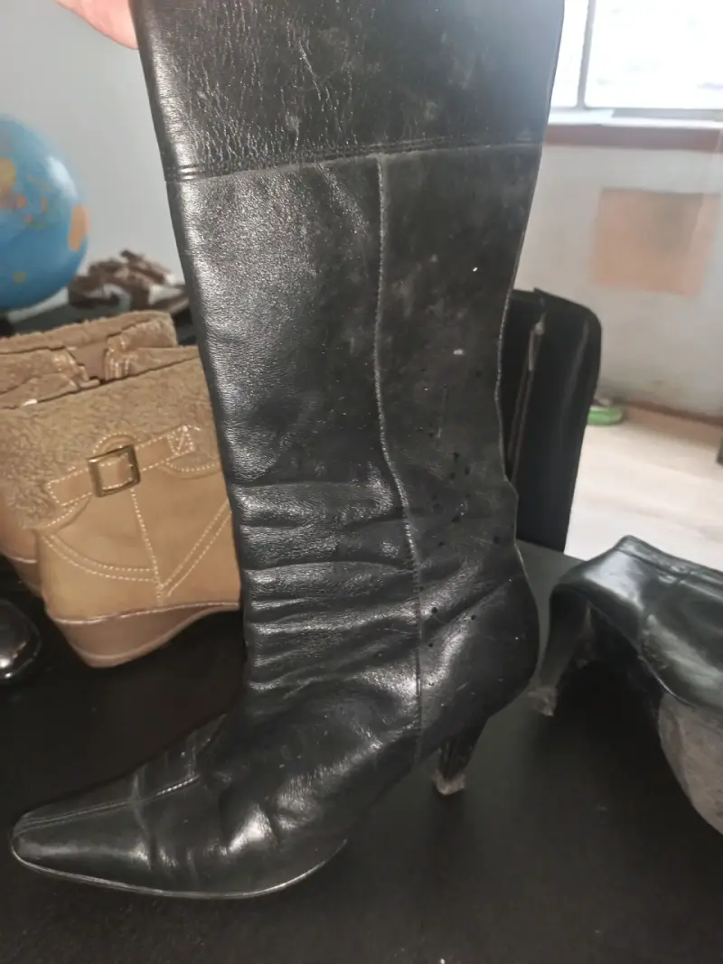 Botas de cuero negras para mujer