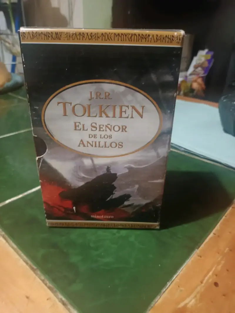 Trilogía El Señor de los Anillos de J.R.R. Tolkien - 1