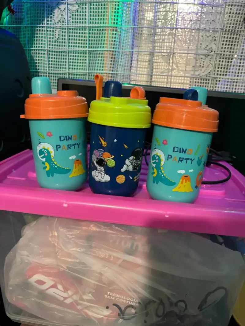 Vasos para niños con diseño Dino Party