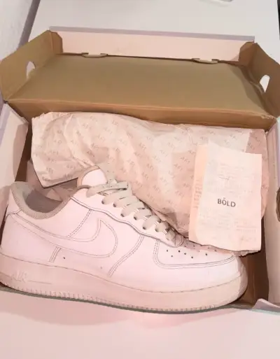 Zapatillas deportivas blancas Nike Air Force 1 - miniatura 2