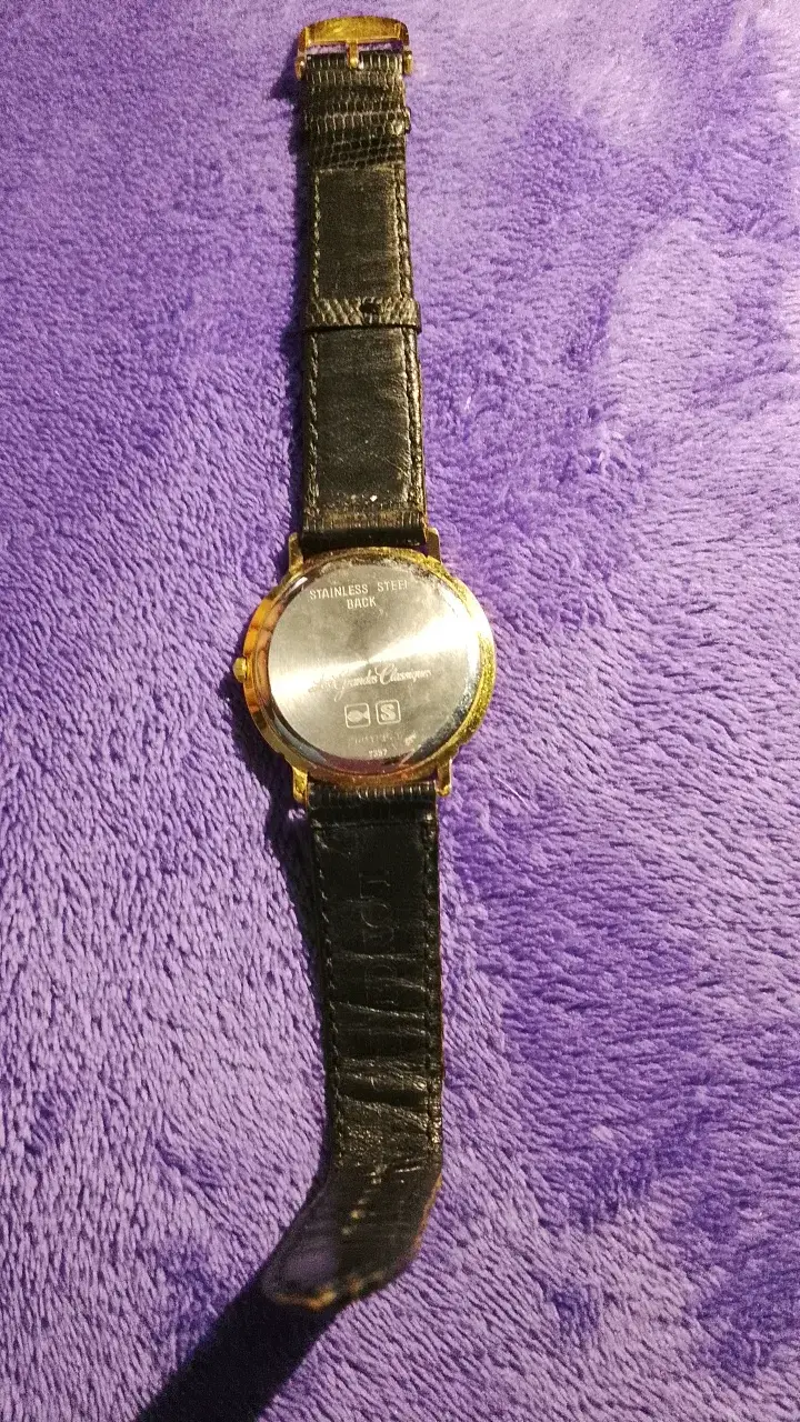 Reloj clásico de acero inoxidable con correa negra - 3