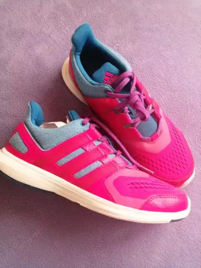 Zapatillas deportivas Adidas rosa y azul para mujer - miniatura 2