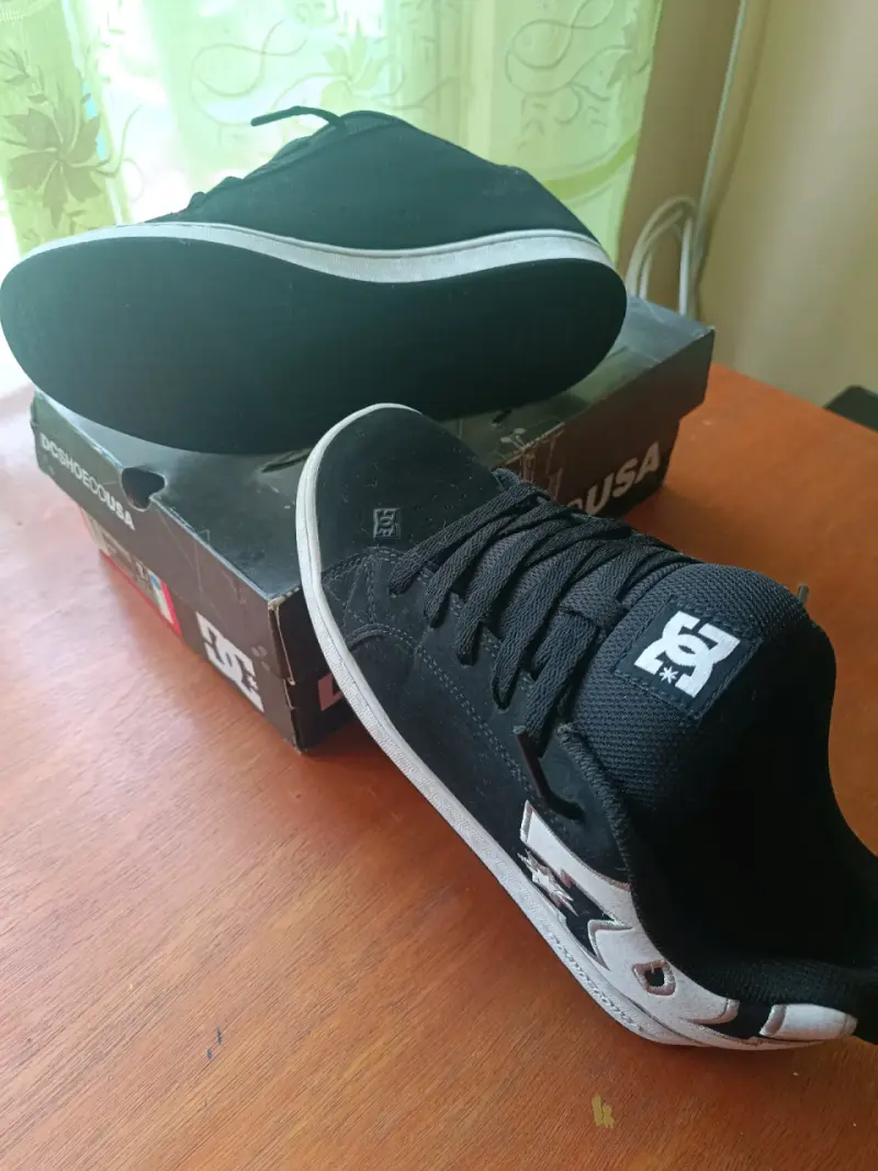 Zapatillas negras DC Shoes para hombre - 4