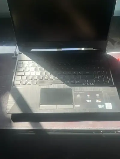 Laptop ASUS TUF Gaming en buen estado - miniatura 5