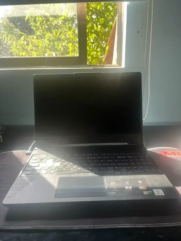 Laptop ASUS TUF Gaming en buen estado - 6