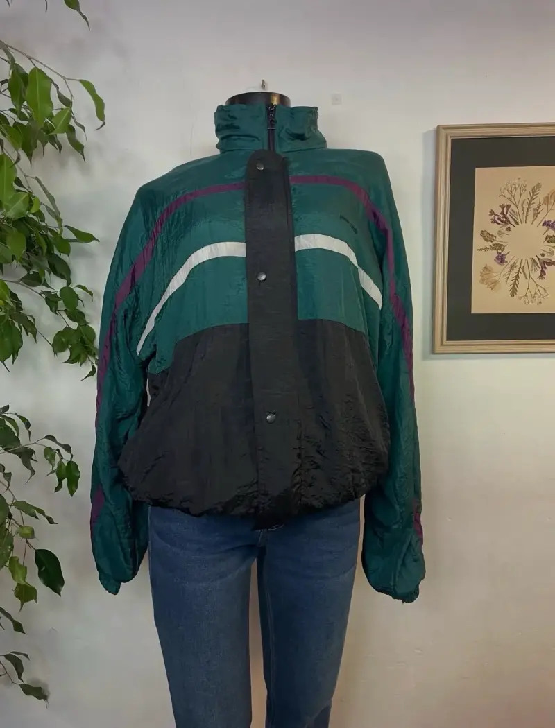 Bella cortaviento vintage Pierre Cardin - 1