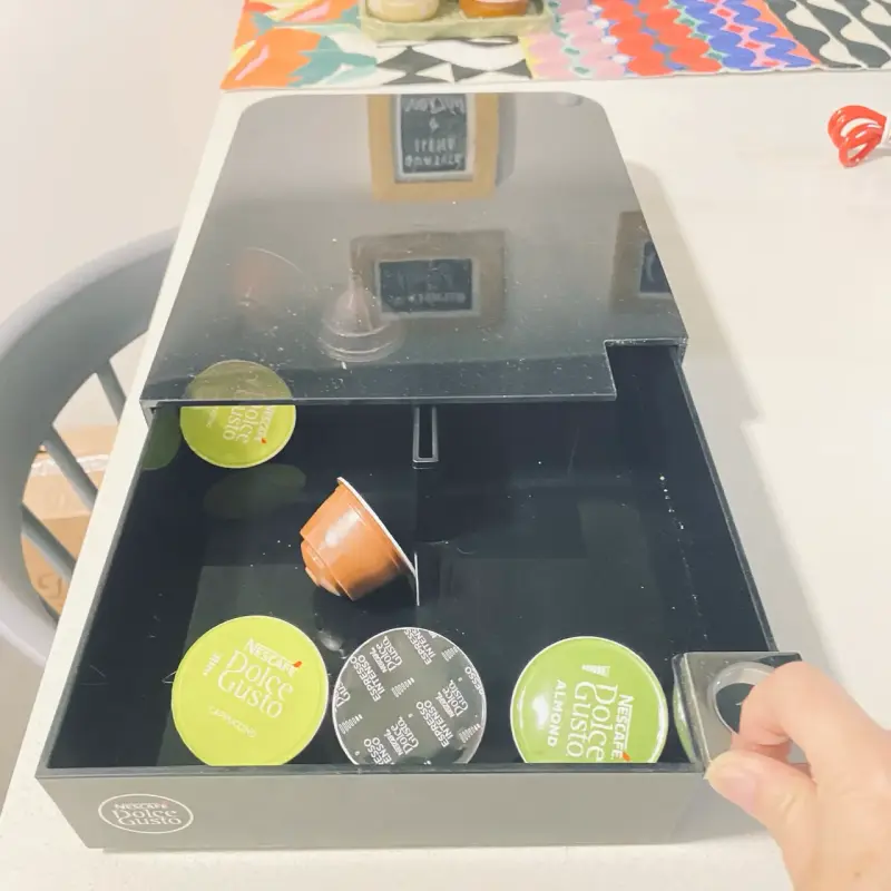 Cafetera Nescafé Dolce Gusto Mini Me blanca - 4