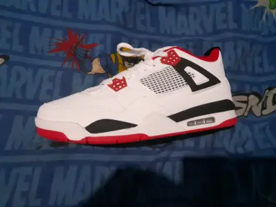Zapatillas Jordan 4 RM White/Fire Red - miniatura 2