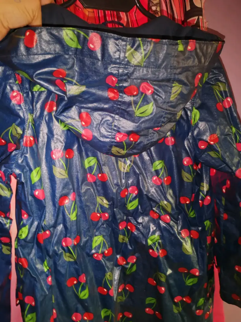 Impermeable con diseño de cerezas Gap - 3