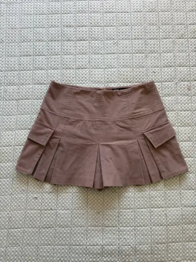 Falda corta marrón con pliegues Zara - miniatura 1