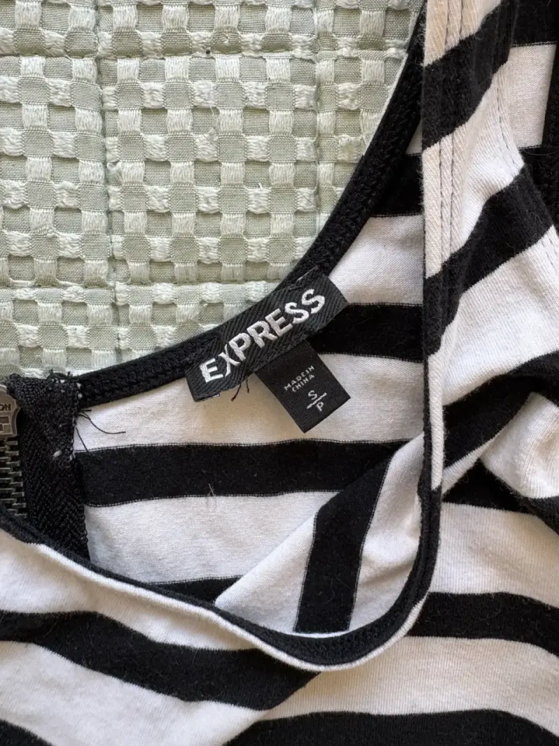 Polera sin mangas a rayas Express - 3