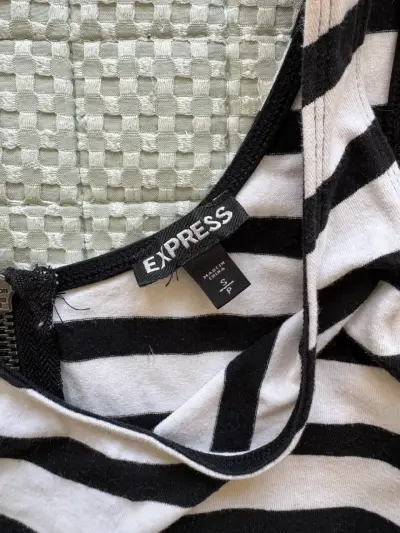 Polera sin mangas a rayas Express - miniatura 3