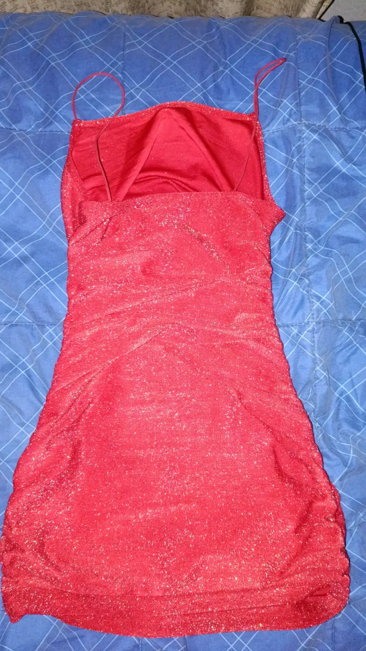 Vestido Rojo Brillante con Tirantes - 2