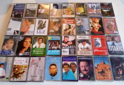 Colección de Cassettes de Música Variada - miniatura 1