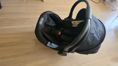 Centro de actividades para bebé con asiento giratorio - miniatura 3