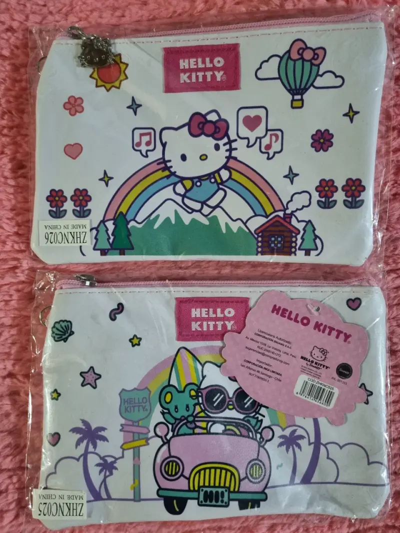 Estuche Hello Kitty con diseño colorido