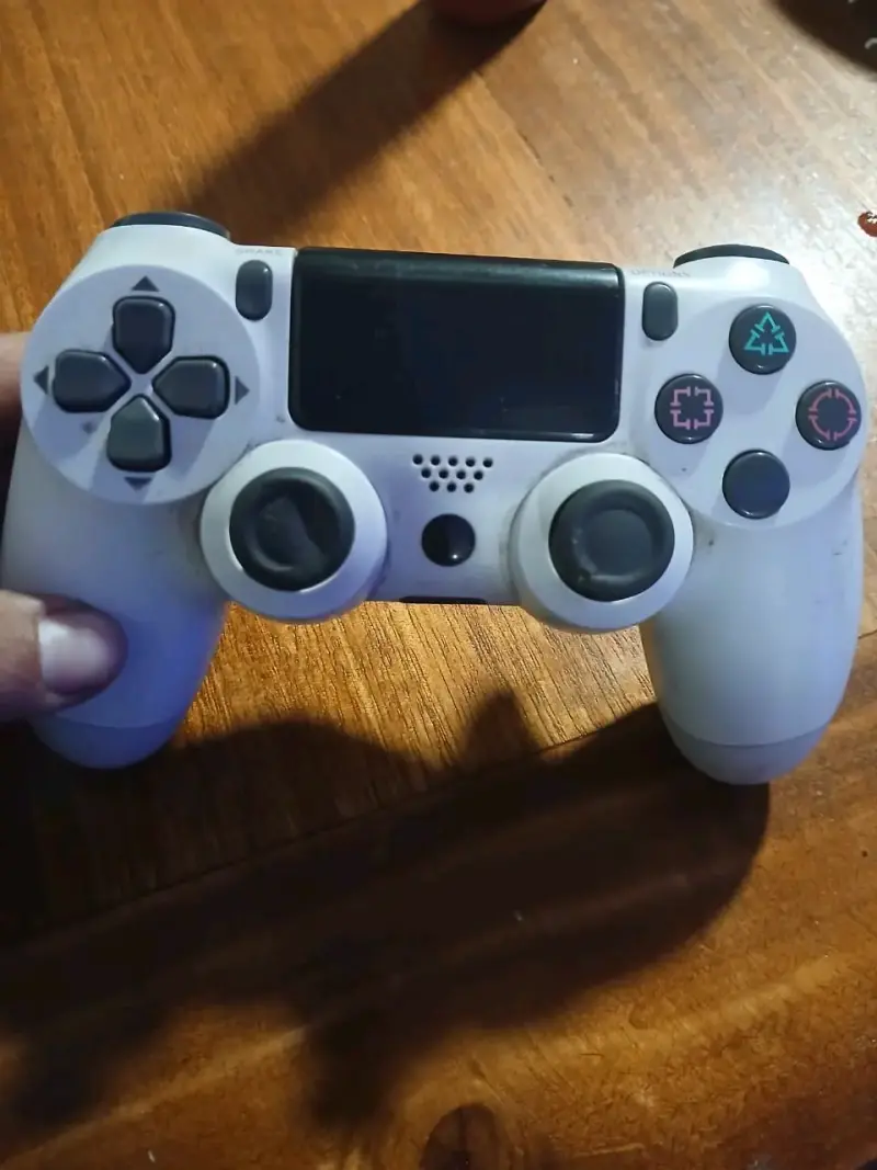 Control inalámbrico 4 para PS4 blanco alternativo - 1