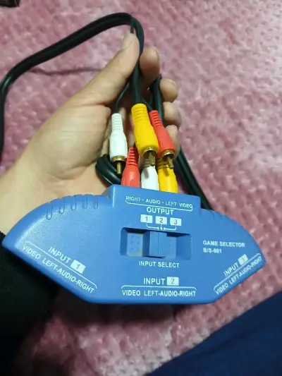 Selector de Video RCA Azul para Consolas - miniatura 2