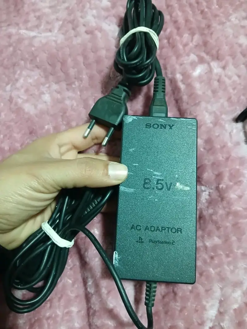 Adaptador de corriente Sony para PlayStation 2 - 1