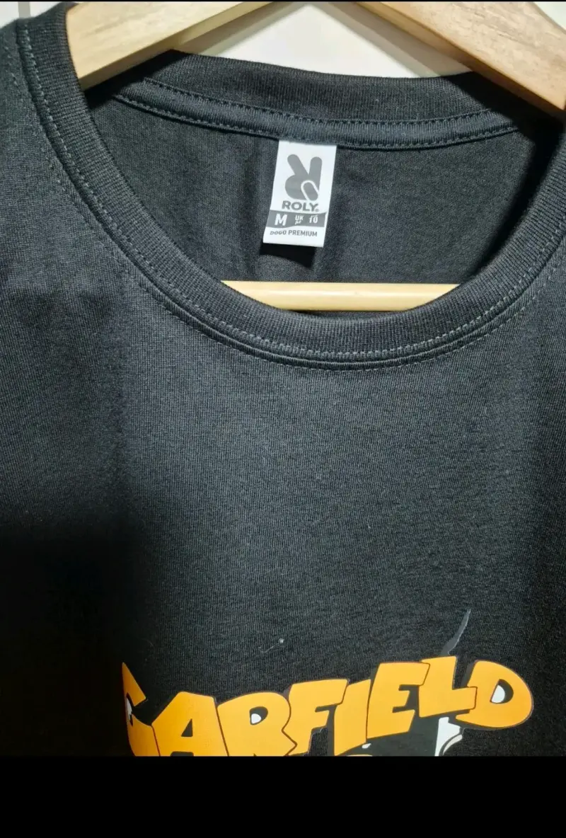 Polera negra Garfield para hombre - 3