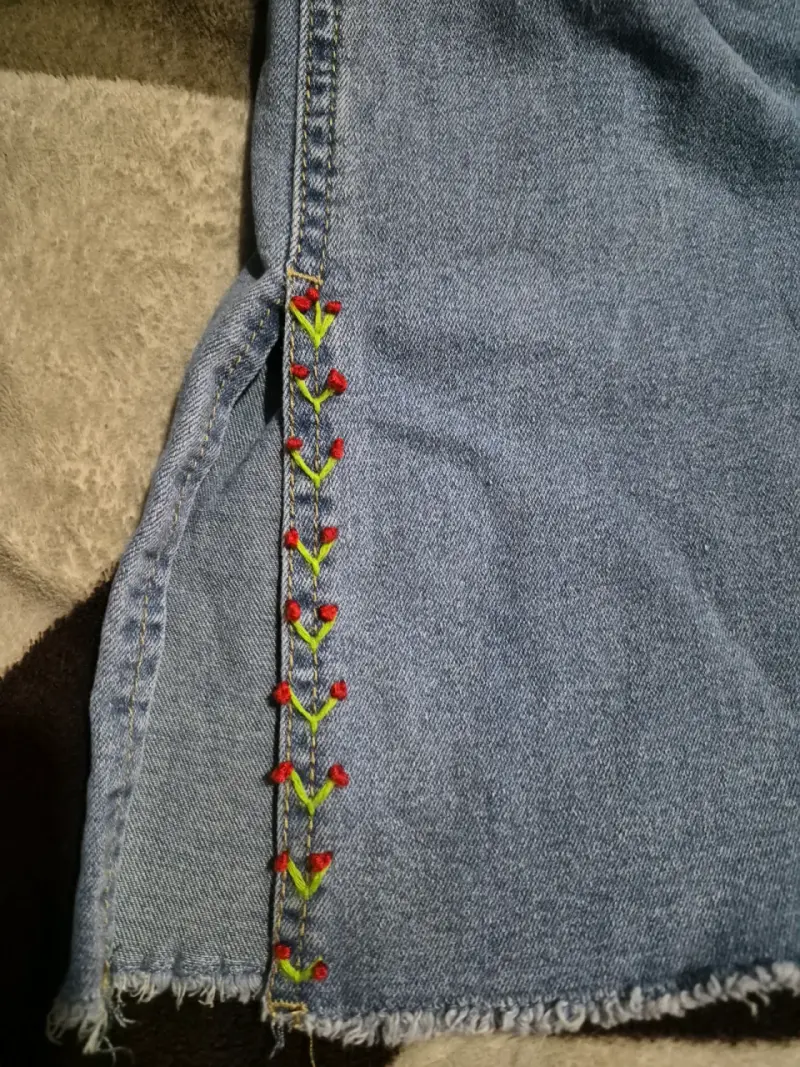 Jeans acampanados bordados para mujer - 2