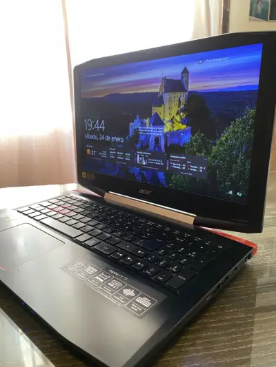 Acer Aspire VX15 - miniatura 1