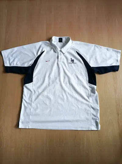 Polera Nike Basketball blanca y negra - miniatura 1