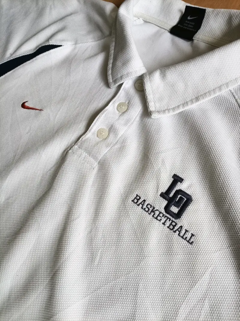 Polera Nike Basketball blanca y negra - 2