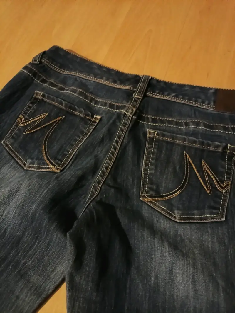 Jeans de mezclilla azul para mujer Maurices - 4