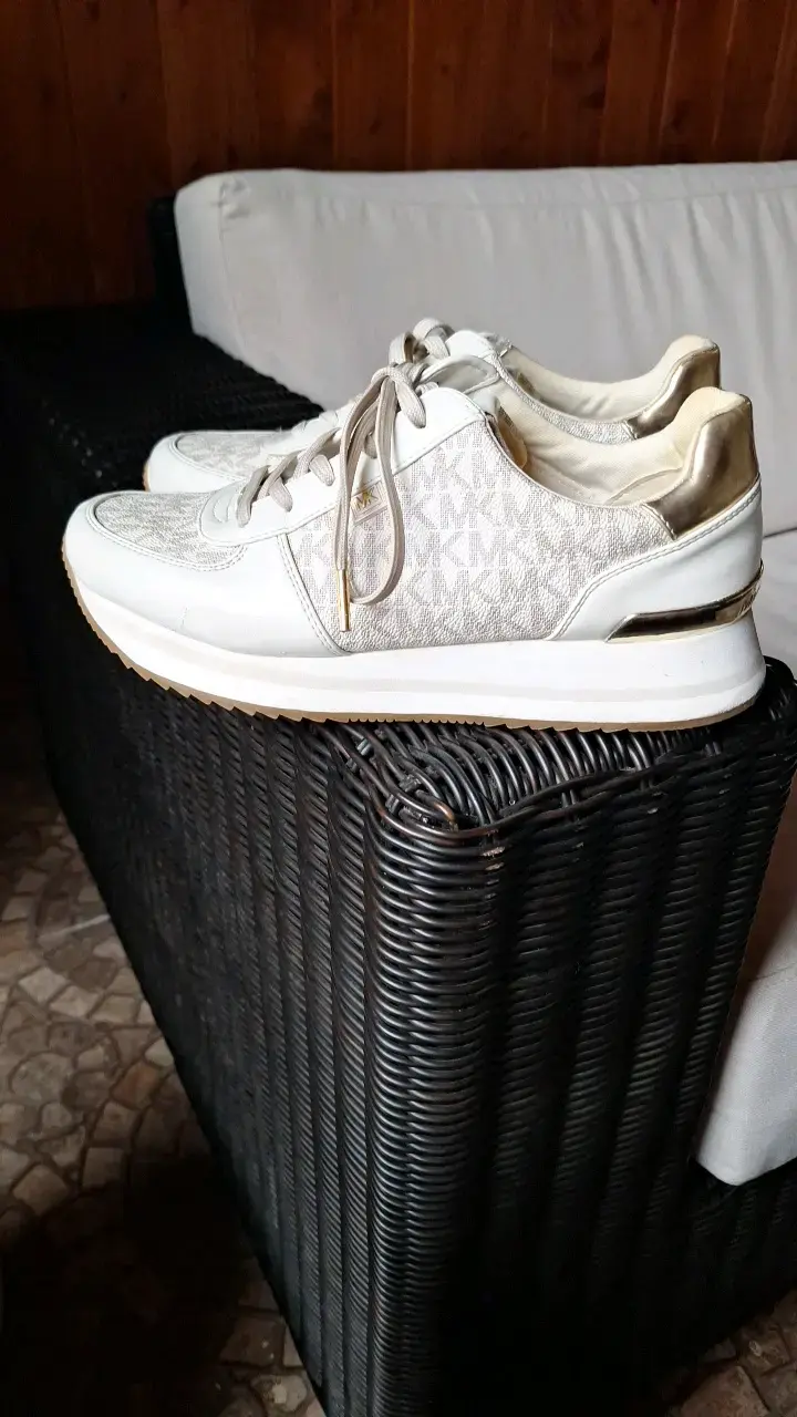 Zapatillas urbanas Michael Kors mujer beige - 2