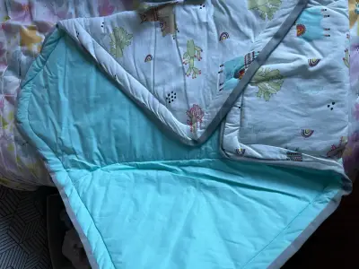 Saco de dormir para bebé con diseño de llamas - miniatura 2