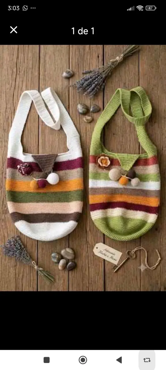 Bolsos tejidos a mano con diseño colorido