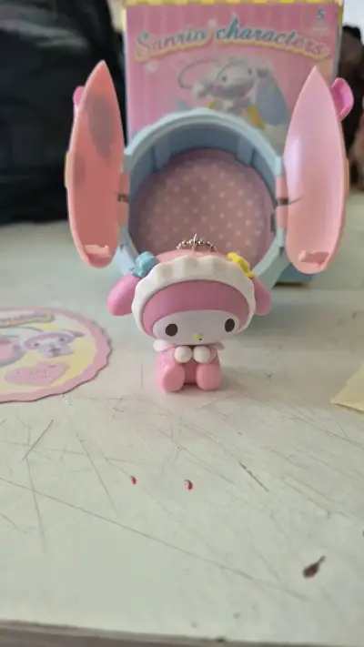 Figura Sanrio My Melody en caja sorpresa - miniatura 3