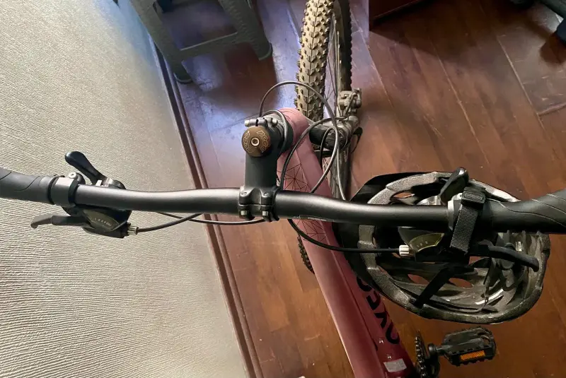 Bicicleta de montaña Oxford rosada con casco - 2