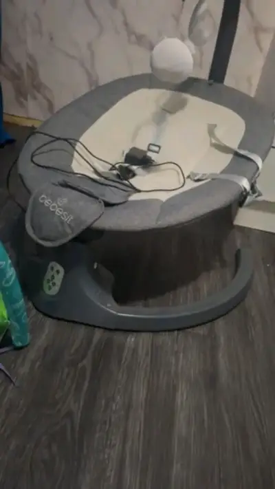 Silla mecedora para bebé Bebesit gris - miniatura 1