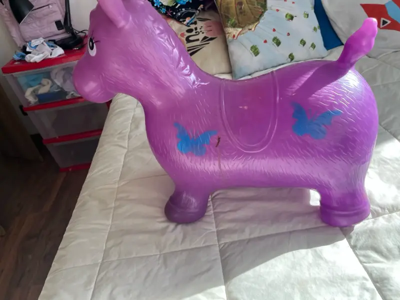 Caballo inflable de juguete color morado - 3