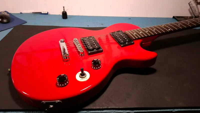 Guitarra Epiphone modelo Gibson - 4