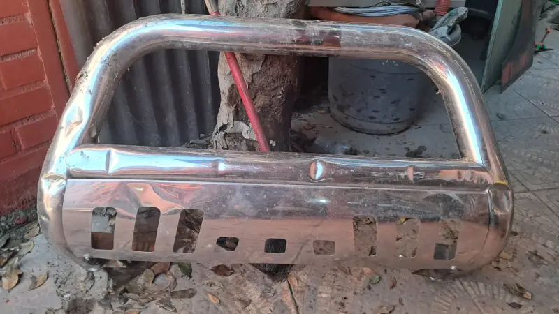 Parachoques delantero de acero inoxidable para camioneta - 1