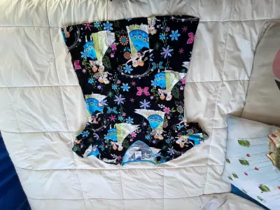 Scrub  infantil Disney Frozen estampado floral - miniatura 1
