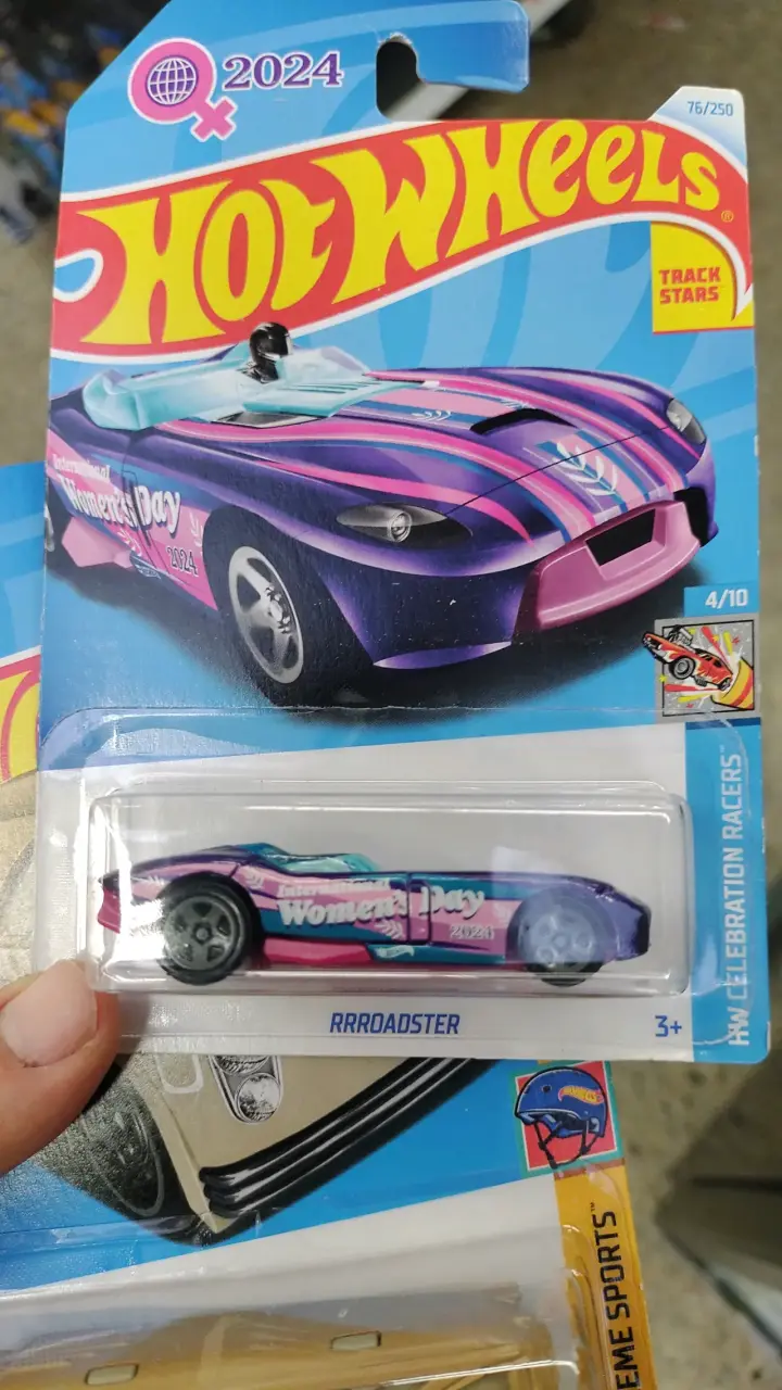 Hot Wheels Rrroadster Día Internacional de la Muje