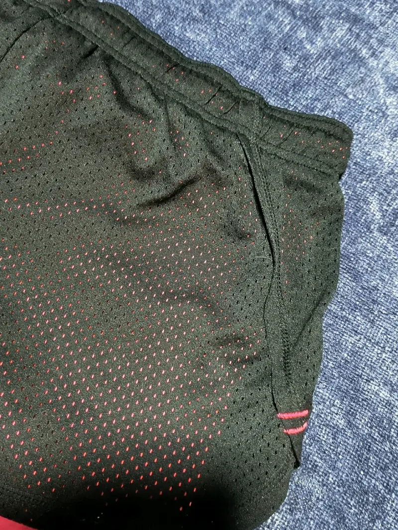Shorts deportivos negros con rosados Champion - 3