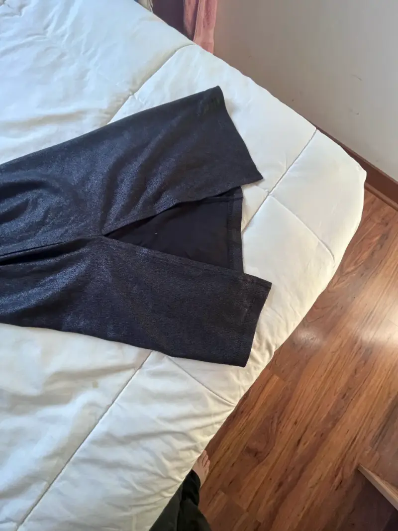 Pantalones acampanados negros talla L - 2