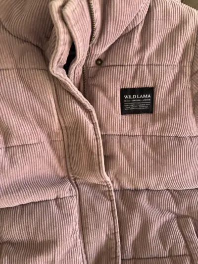 Chaqueta puffa Wild Lama rosada para niña - miniatura 5
