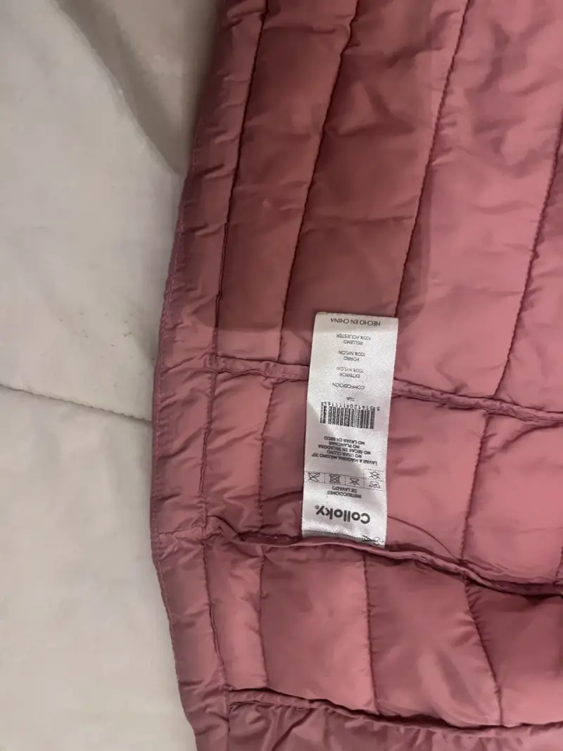 Chaqueta acolchada rosa para niña con capucha - 3