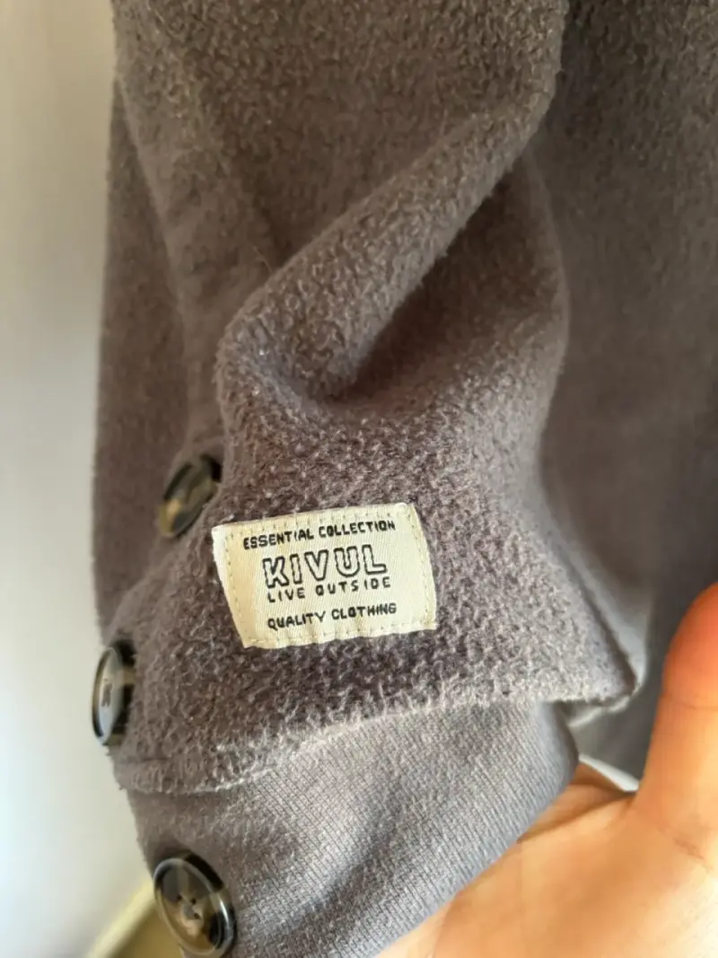 Polerón gris con botones Kivul talla XL - 4