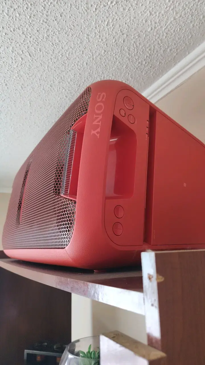 Parlante portátil Sony rojo GTK-XB7 - 2