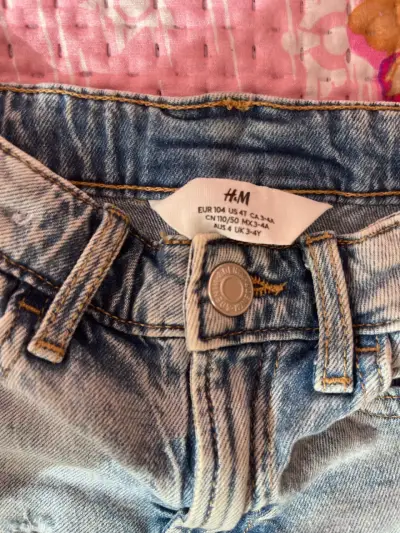 Shorts de mezclilla para niños H&M desgastados - miniatura 1